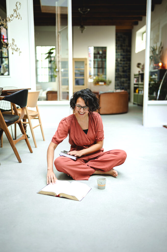 Handwritten-30-2-WEB